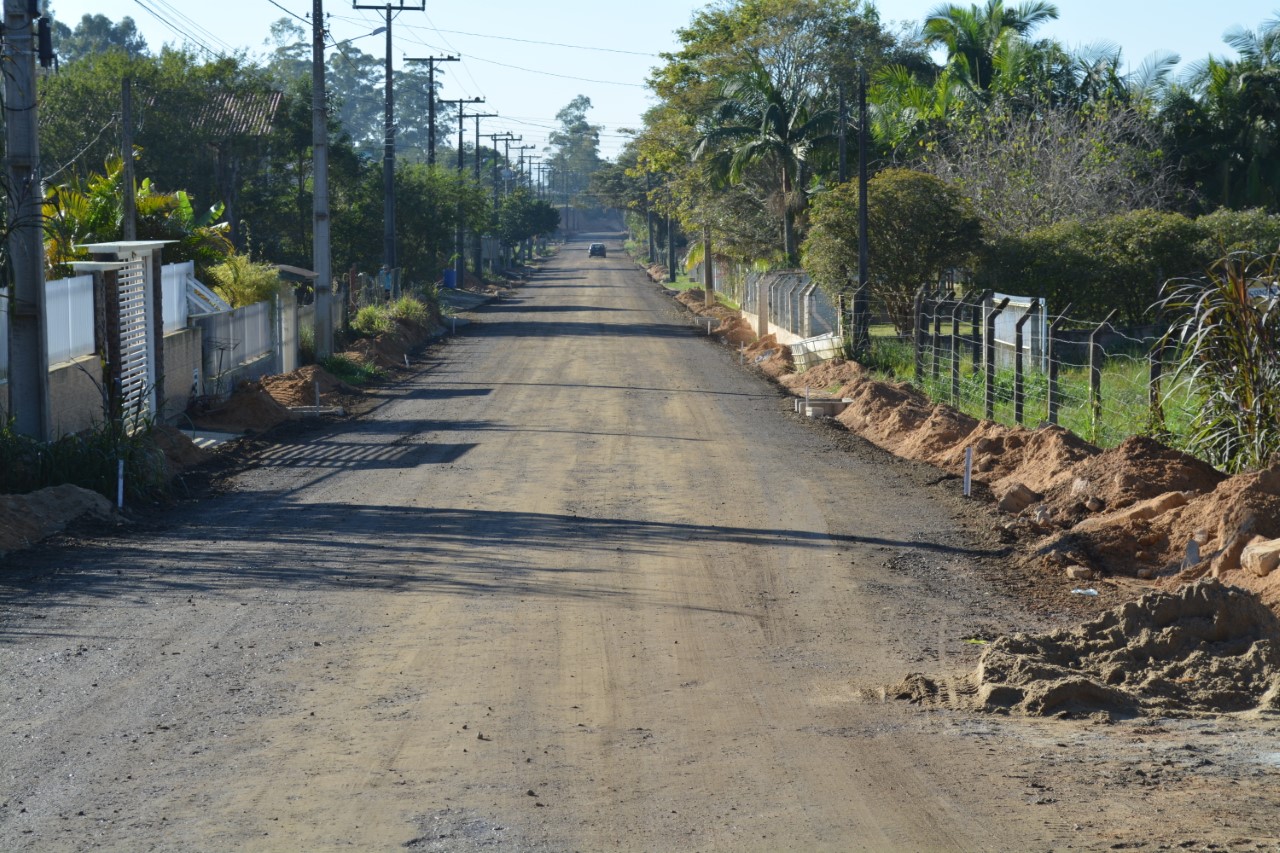 Seguem as obras de pavimentação em Morro da Fumaça