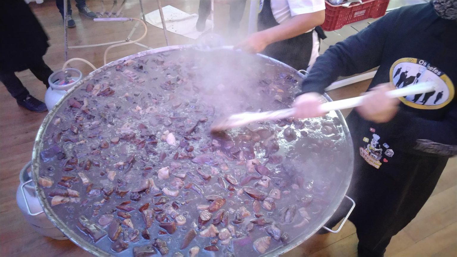 Feijoada da Nossa Casa leva solidariedade no "tempero"