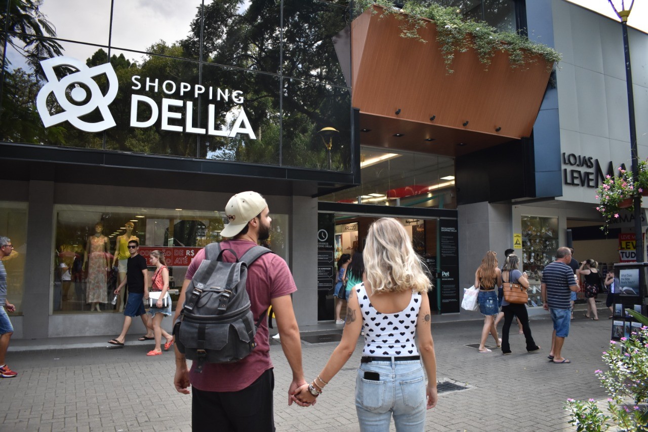 Pesquisa revela tendências de compra para o Dia dos Namorados