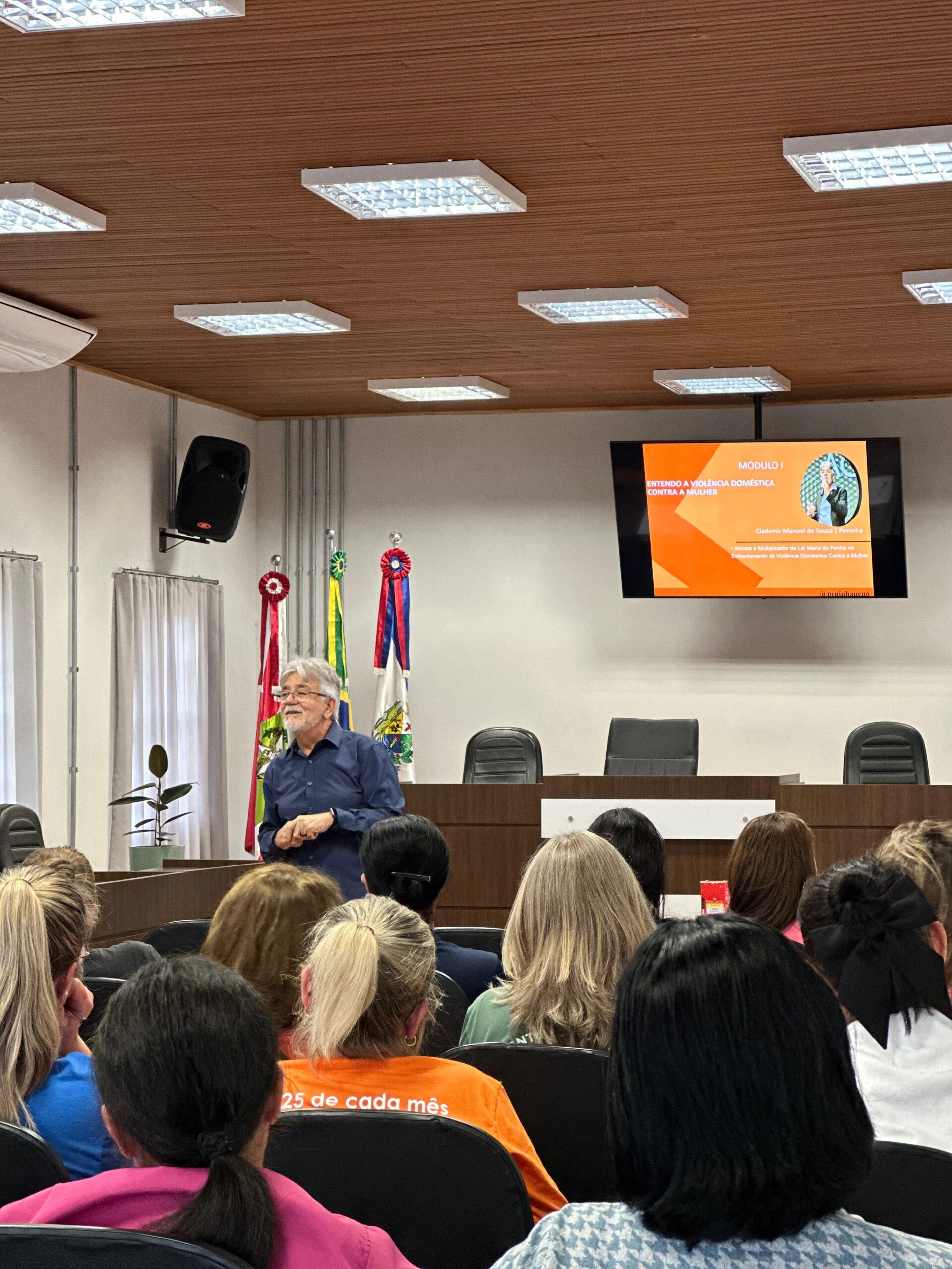 Curso sobre enfrentamento à violência contra a mulher capacita Agentes Comunitárias de Saúde Pública na cidade de Siderópolis