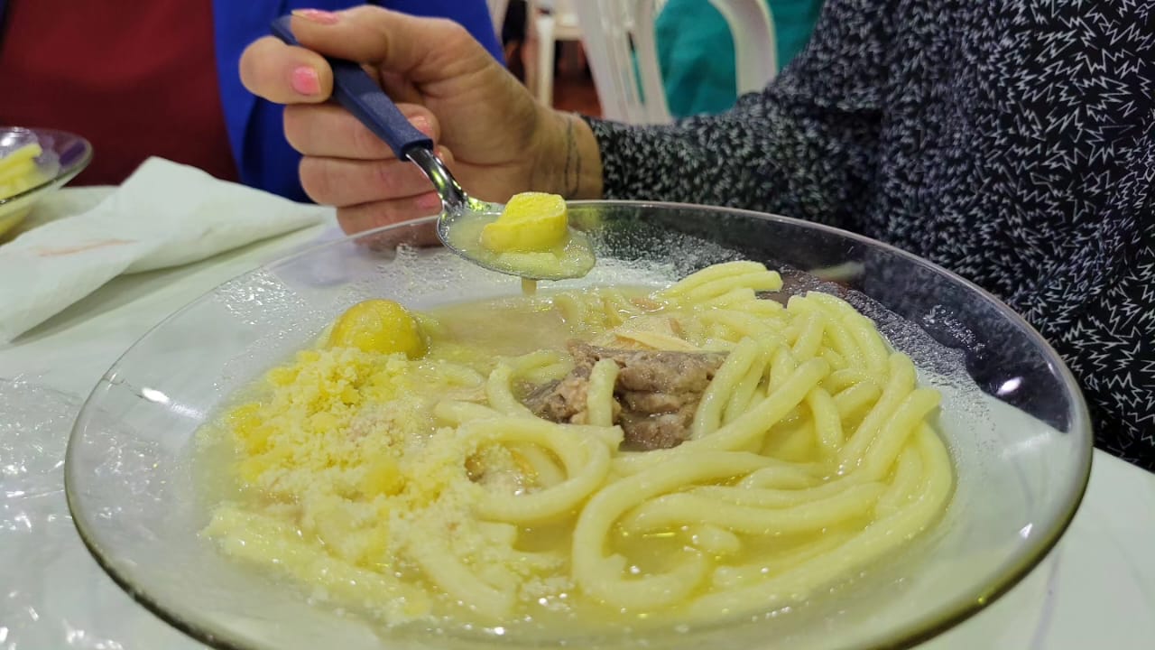 APAE celebra união e sabor em mais uma edição da Noite das Sopas