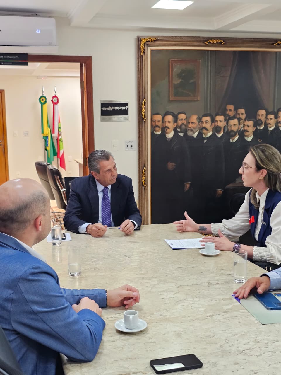 Prefeita Ângela Ghislandi de Nova Veneza cumpre agenda em Florianópolis e garante mais de R$ 5 milhões em emendas