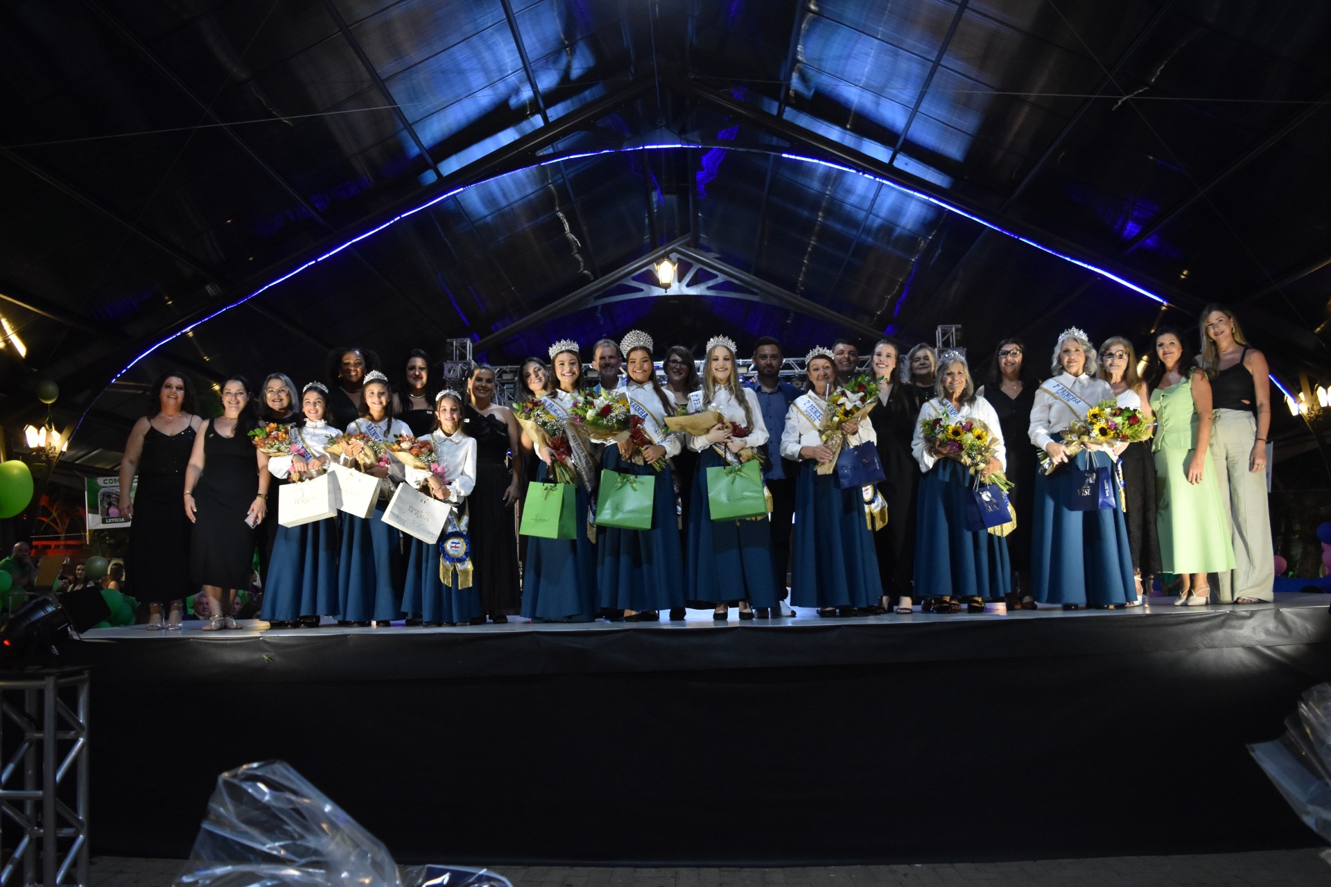Cidade de Siderópolis conhece a realeza da 25ª Festa do Colono