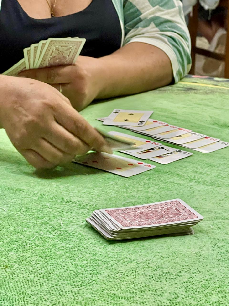 Cidade de Siderópolis dá início ao Torneio Feminino de Canastra