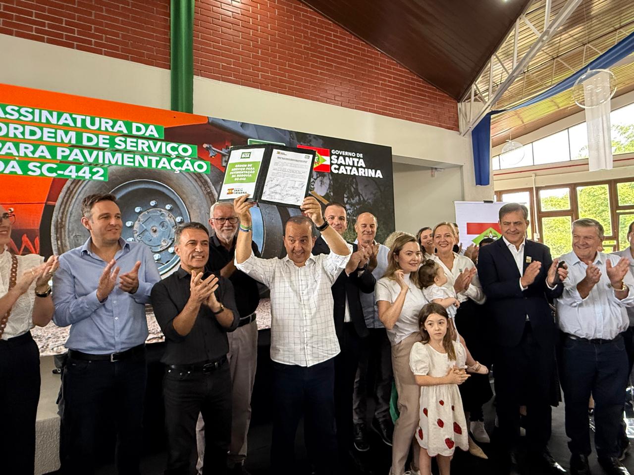 SC-442 sai do papel e deve tirar caminhões do centro de Cocal do Sul; Com 3,4 quilômetros de extensão e investimento de R$ 7,2 milhões do Governo do Estado de (SC), a obra vai impactar a cidade