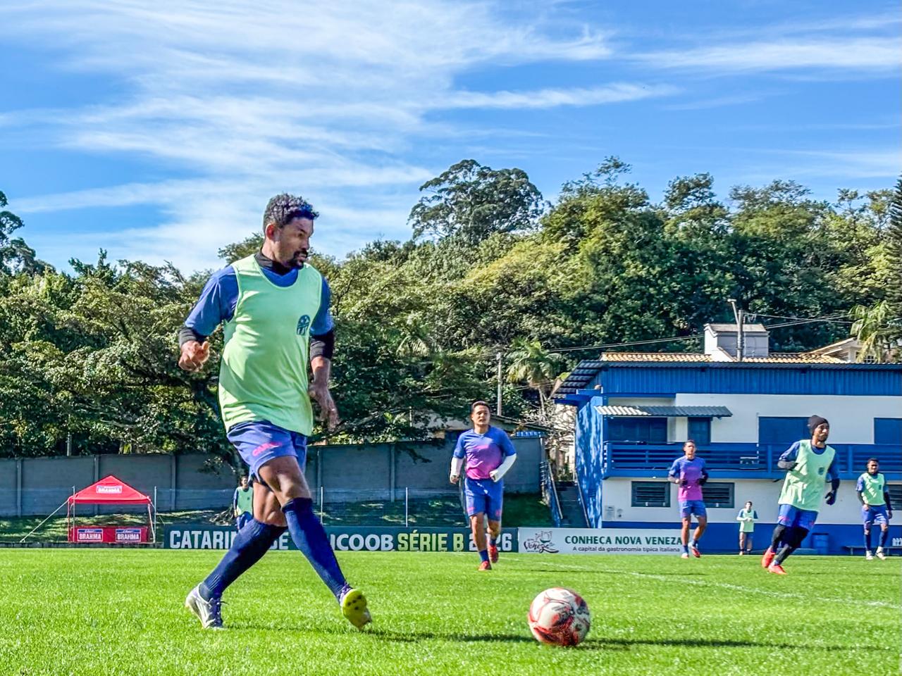 Caravaggio enfrenta o Metropolitano pela séria B do Catarinense