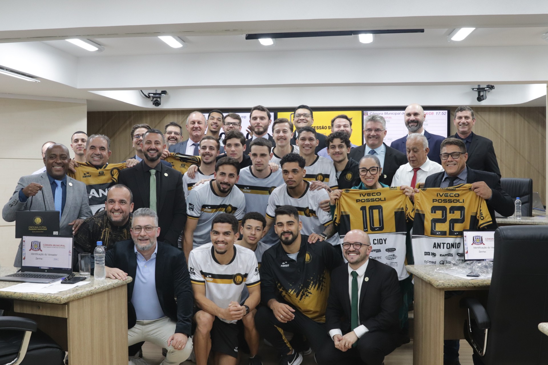Criciúma Futsal apresenta projeto de formação esportiva na Câmara