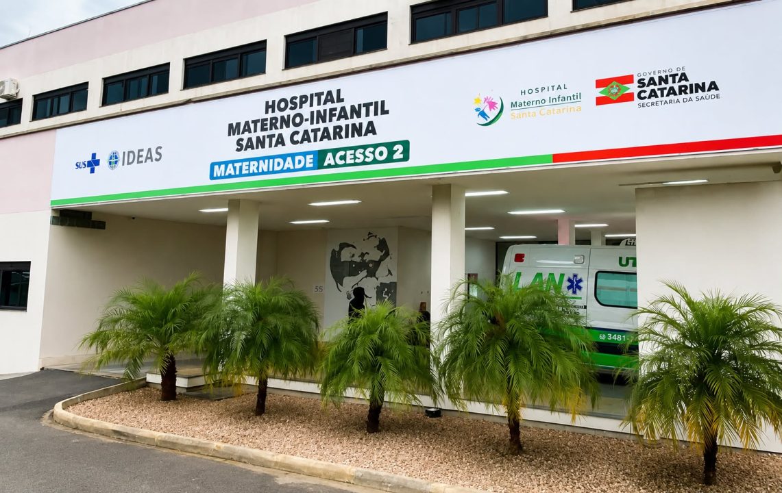 Médicos do Hospital Santa Catarina, da cidade de Criciúma, decidem ir à Justiça por salários atrasados; A possibilidade de paralisação dos atendimentos também é colocada em votação