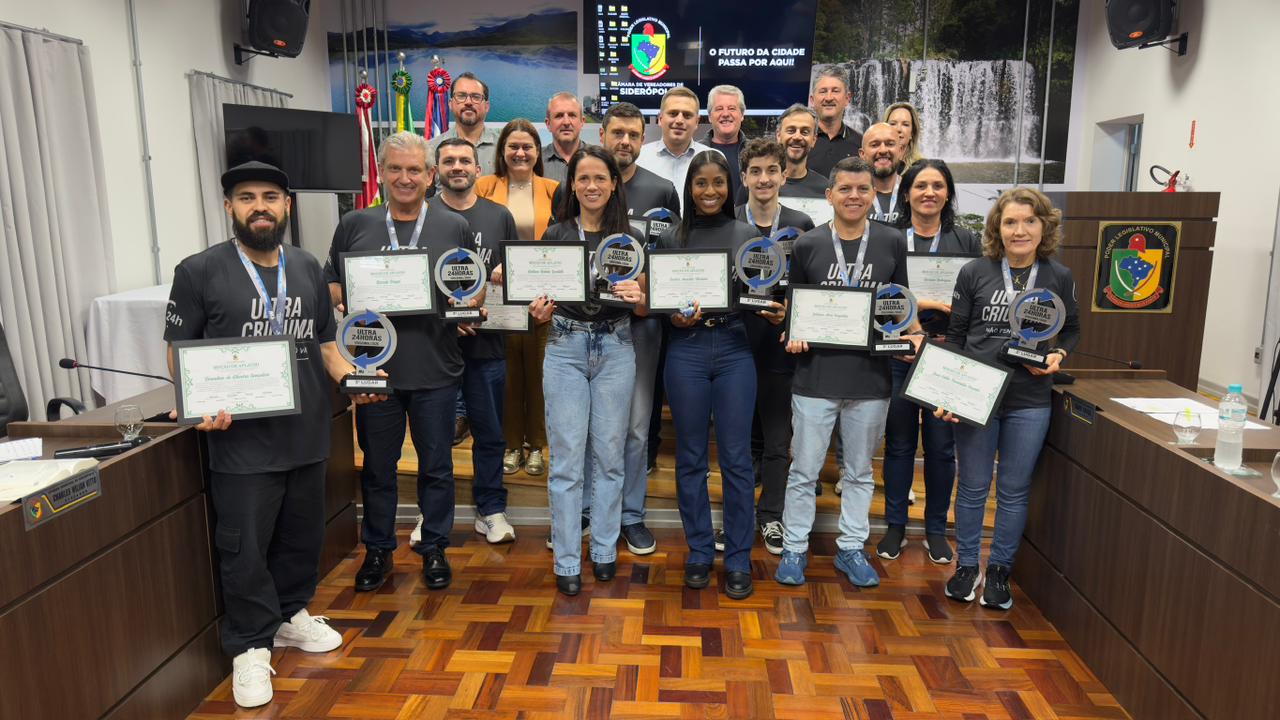 Atletas de Siderópolis são homenageados por vereadores da cidade