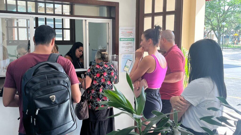 Cidade de Forquilhinha: Programa "Fila Zero" para consultas com especialistas e exames surte resultado para população forquilhense