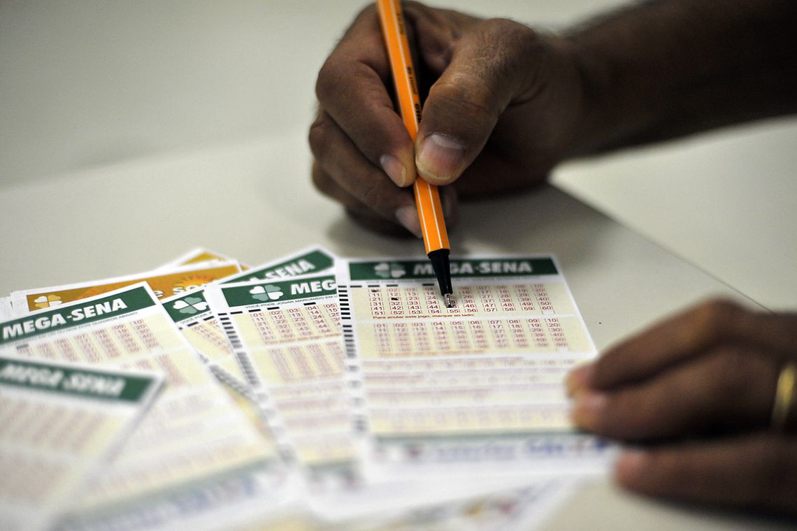 Mega-Sena sorteia R$ 6 milhões nesta terça-feira