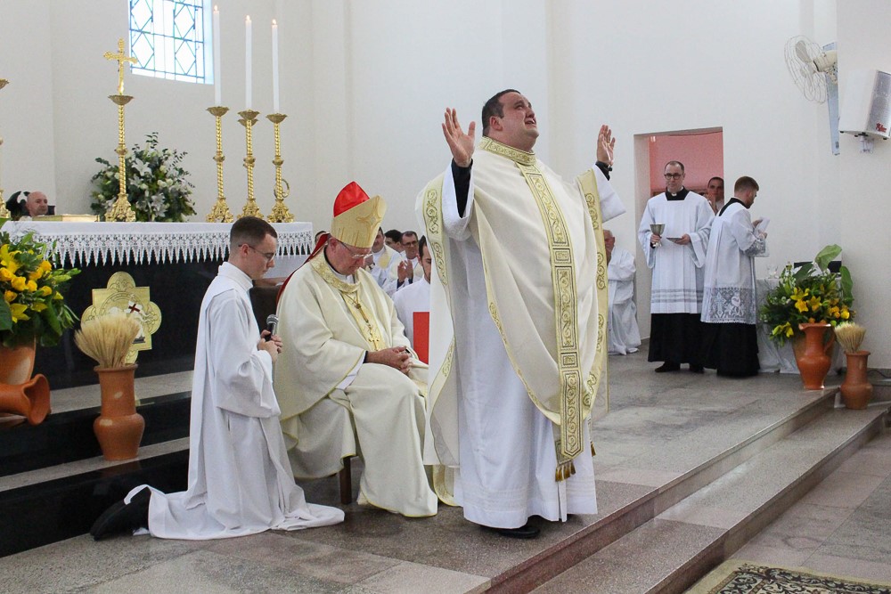 Celebração: Padre Jadilson Tasca é ordenado em Treviso