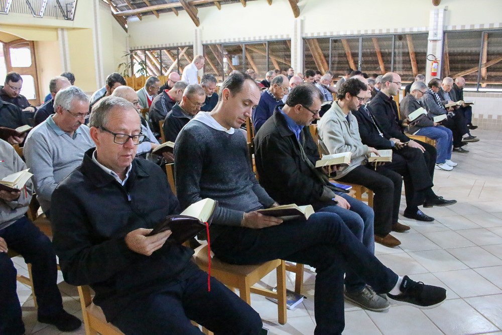 Fé é o tema do retiro do clero da Diocese de Criciúma