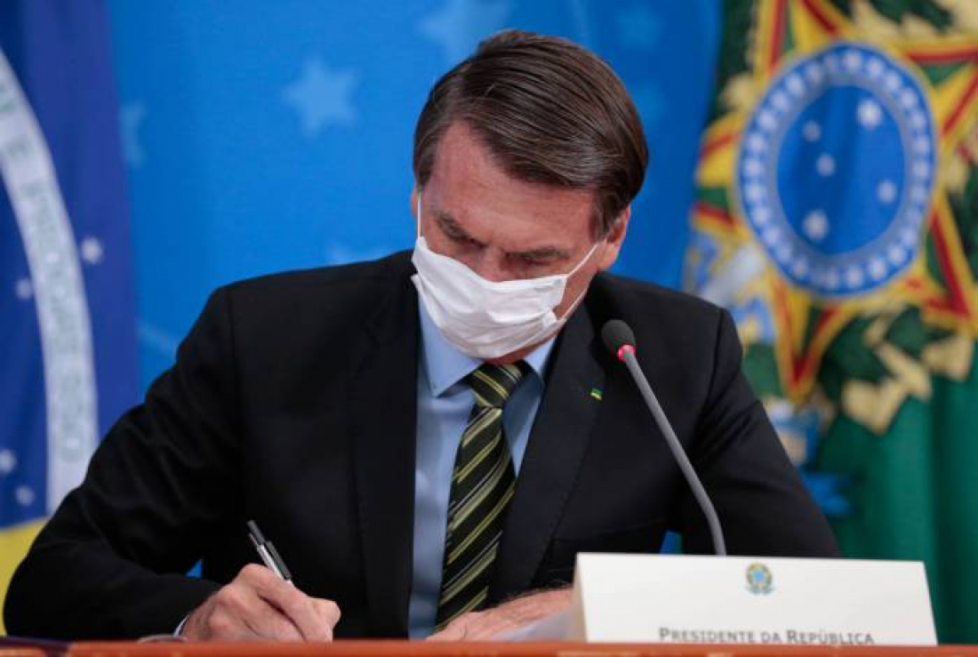 Bolsonaro confirma mais duas parcelas do auxílio emergencial