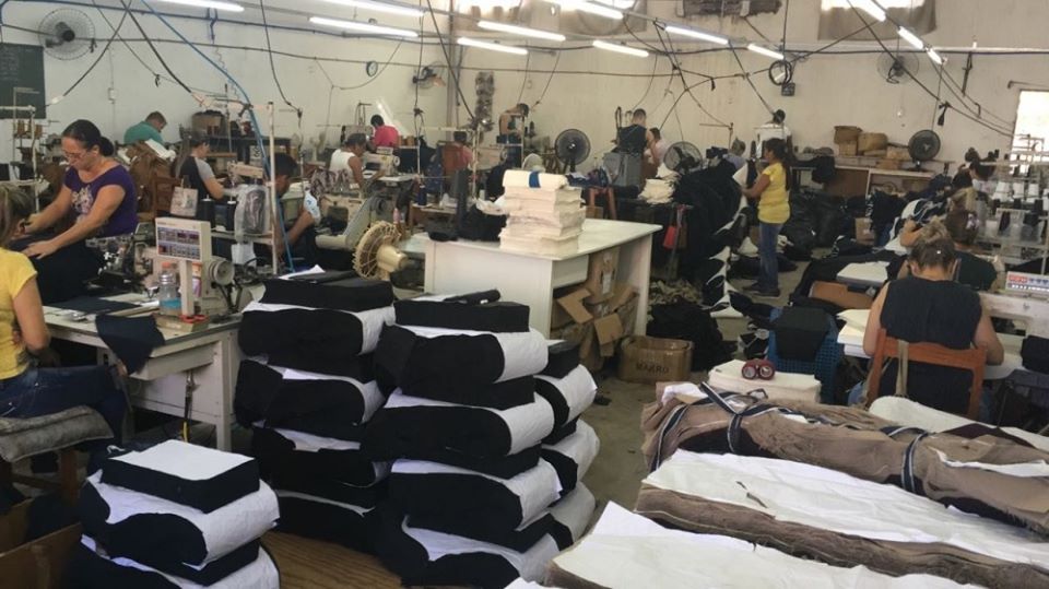Crise já consome empregos no setor do vestuário